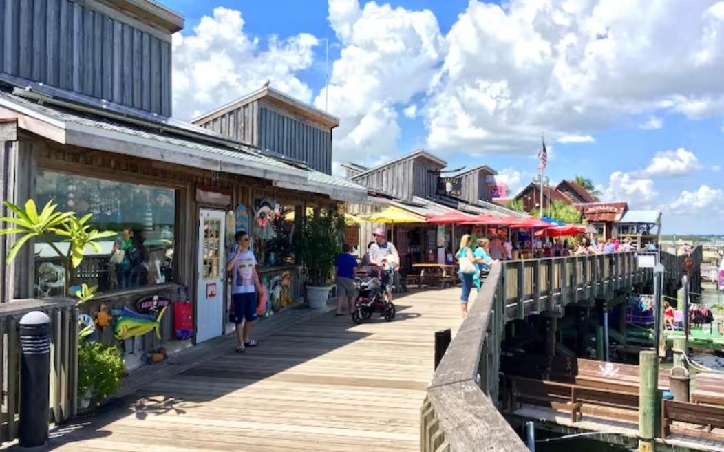 Waterfront Boat Lift Bungalow Villa St. Pete Beach Ngoại thất bức ảnh